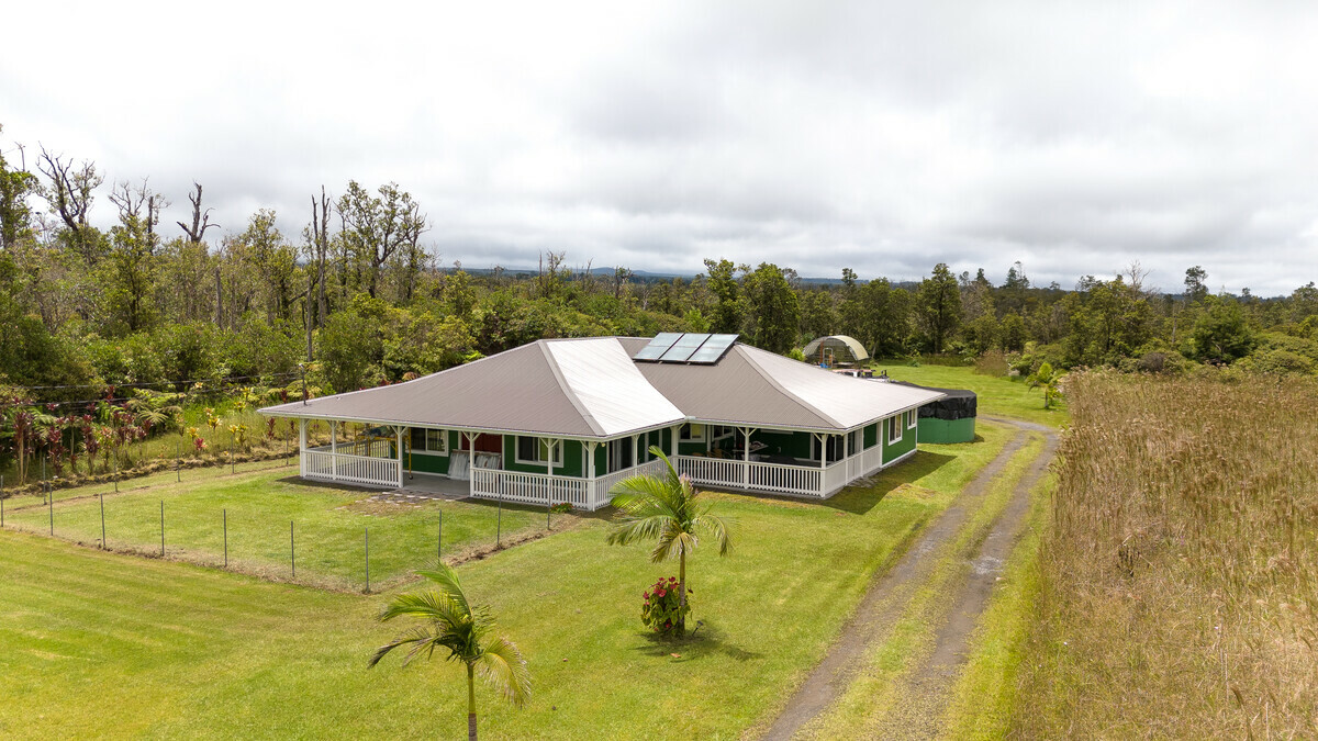 Property Photo:  11-2024 Ohialani Rd  HI 96785 