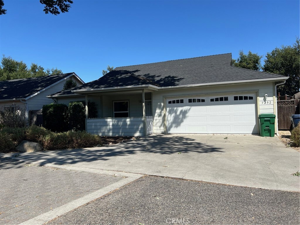 Property Photo: 7252 Parriza Court CA 93422