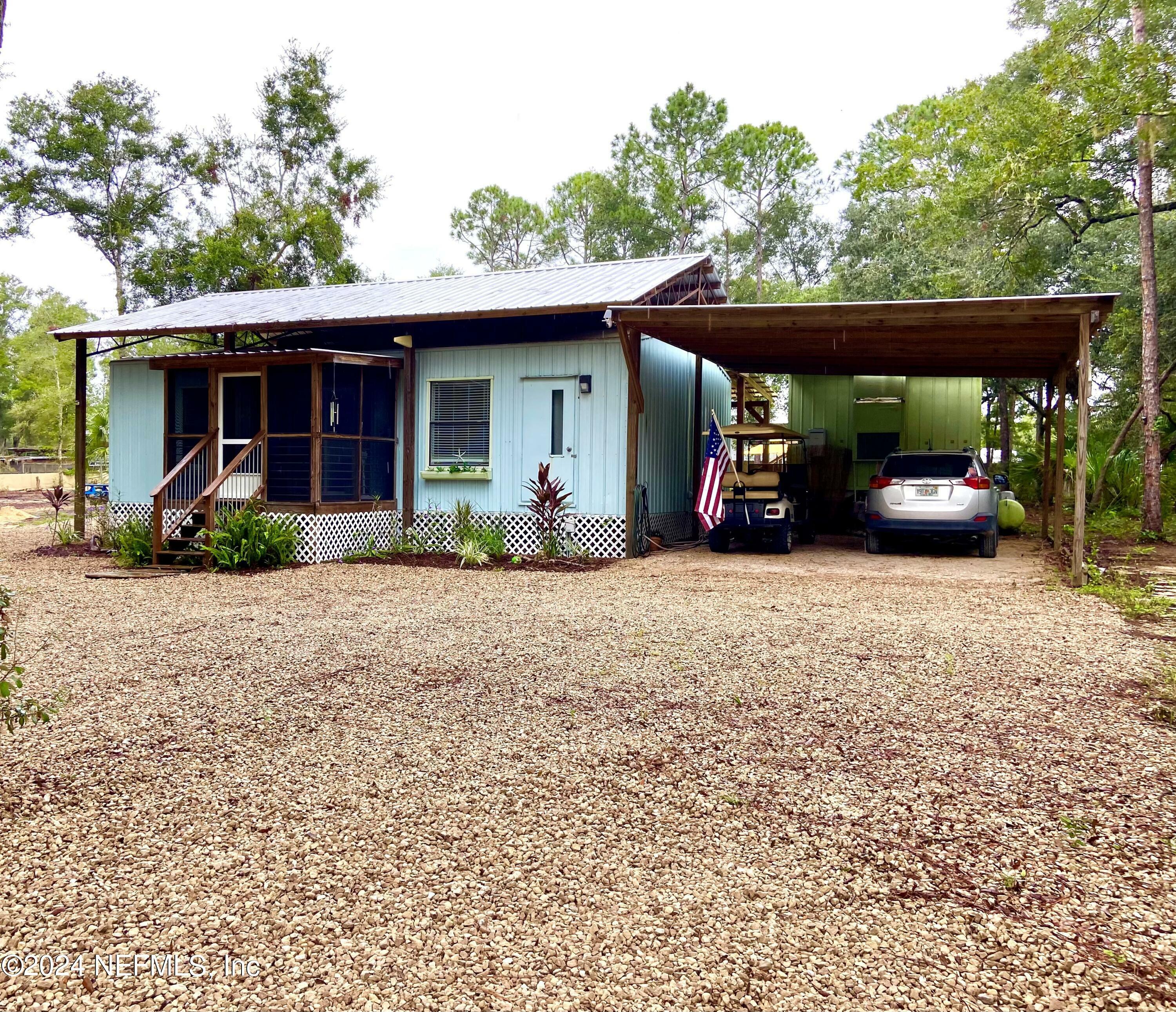 Property Photo:  1603 Pine Tree Drive NE  FL 32359 