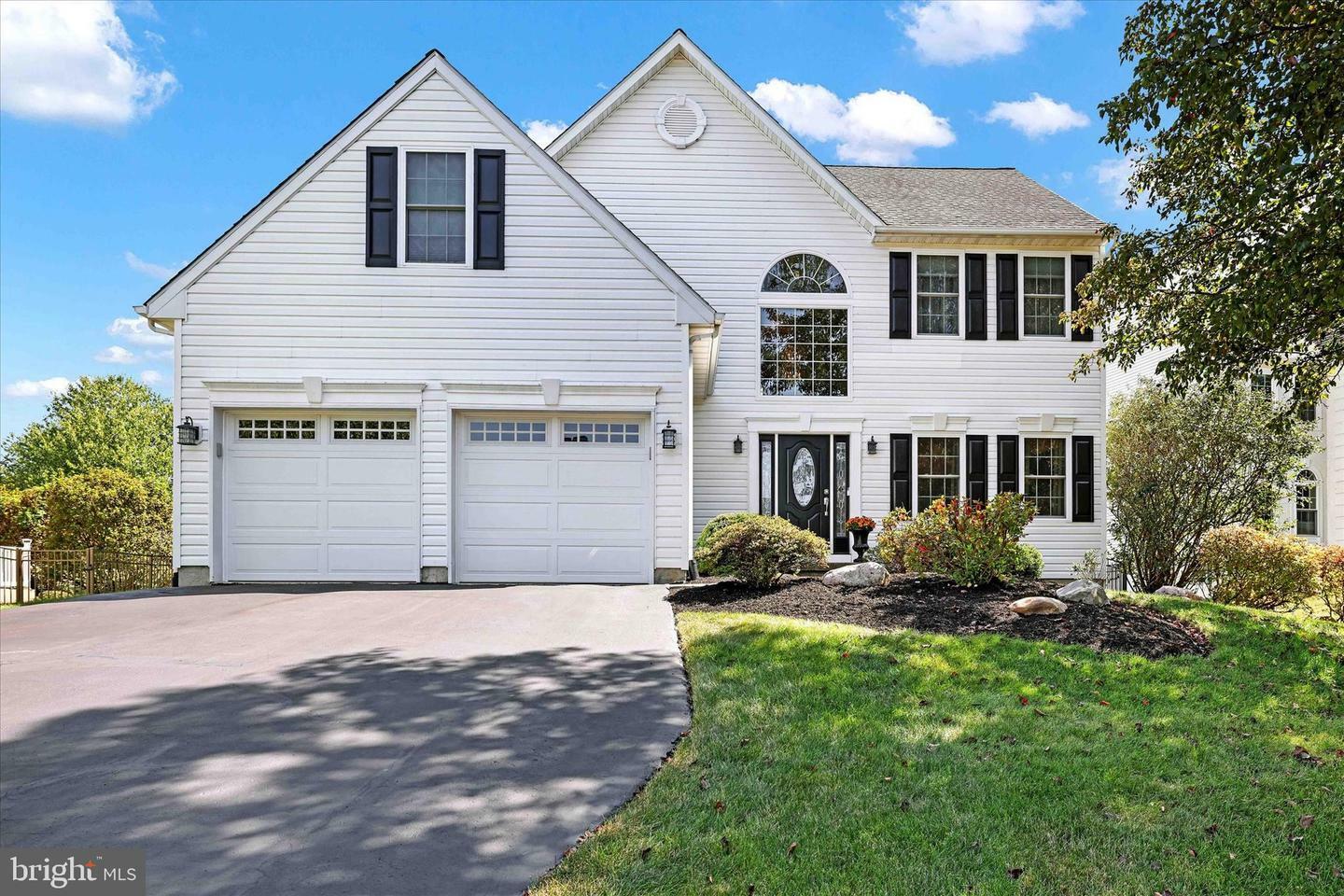 Property Photo:  1205 Scarlet Oak Drive  PA 18914 