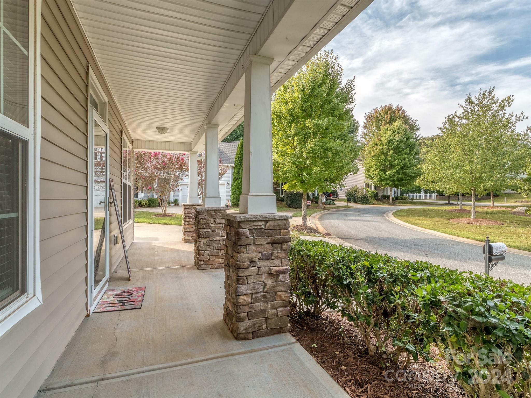 Property Photo:  10420 Santa Fe Trail  NC 28078 