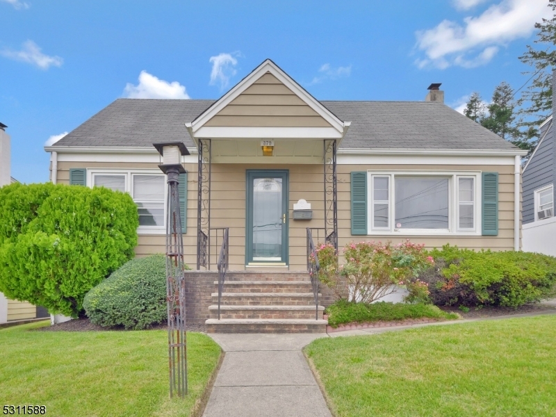 379 Hobart Ave  Haledon Boro NJ 07508 photo