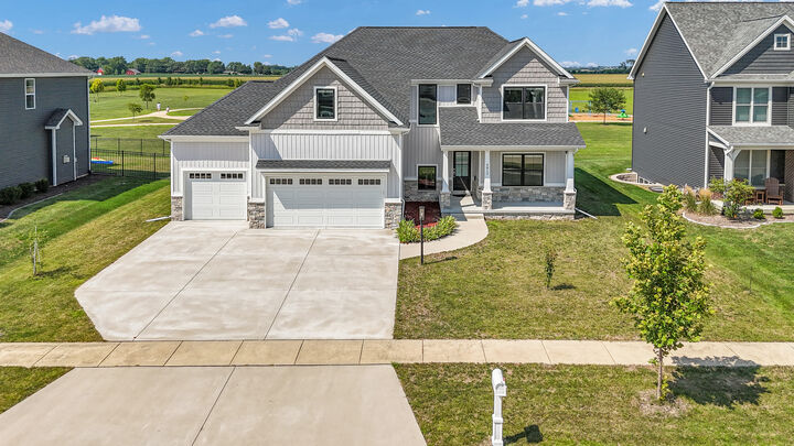 4812 Oakdale Drive  Champaign IL 61822 photo