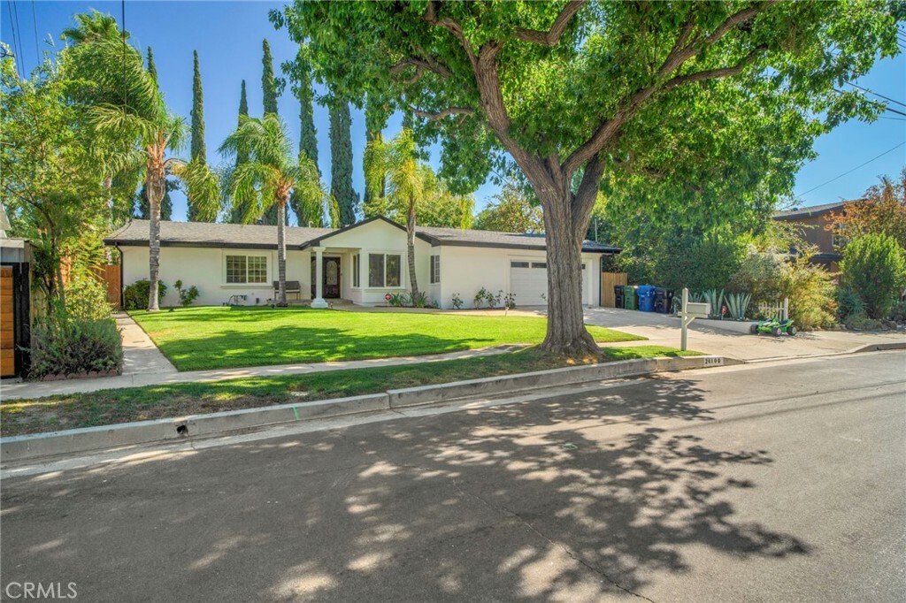 Property Photo:  24100 Philiprimm Street  CA 91367 