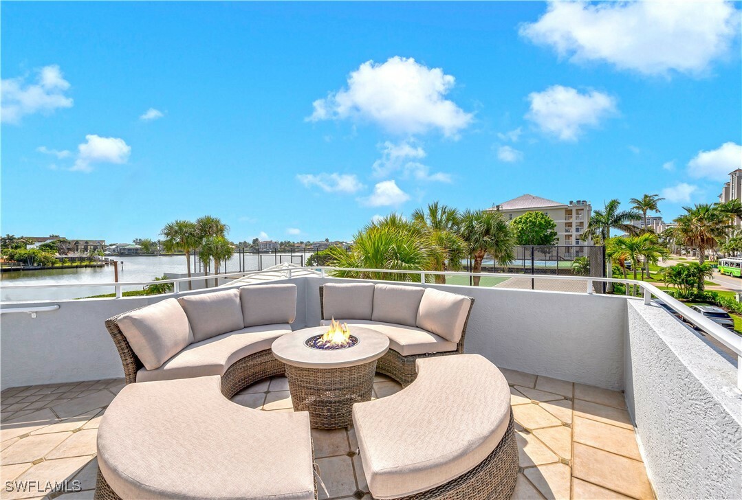 Property Photo:  9790 Gulf Shore Drive 106  FL 34108 