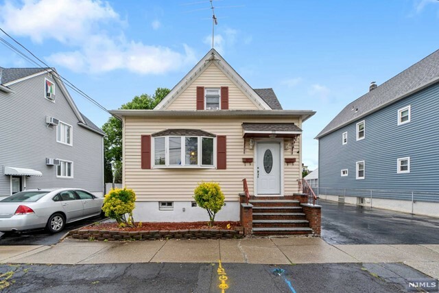 Property Photo:  111 Mount Prospect Avenue  NJ 07013 