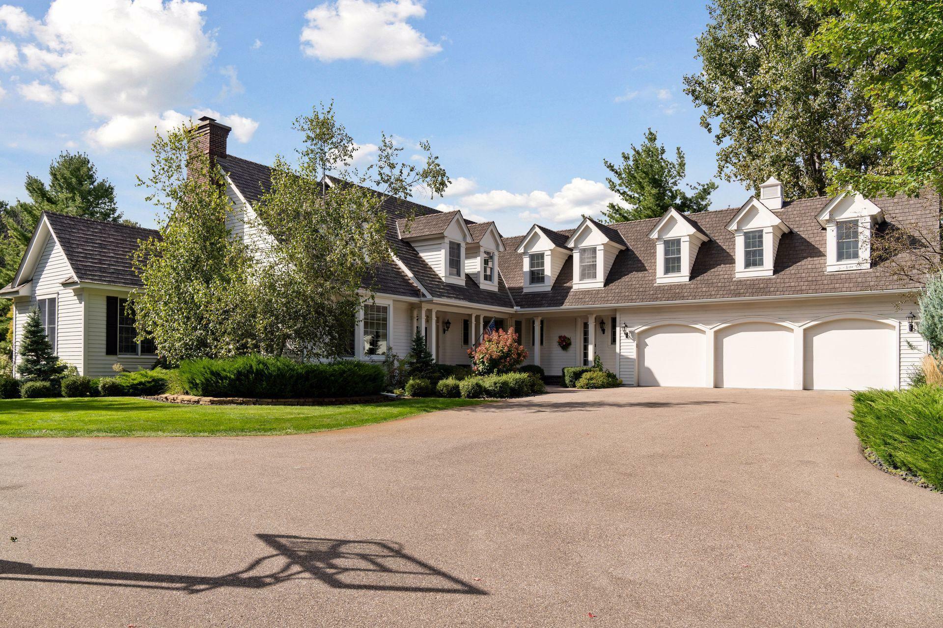 Property Photo:  6 Windy Hill Court  MN 55077 