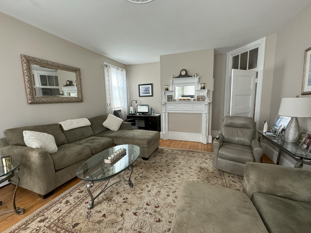 Property Photo:  531 East 6th Street 3  MA 02127 