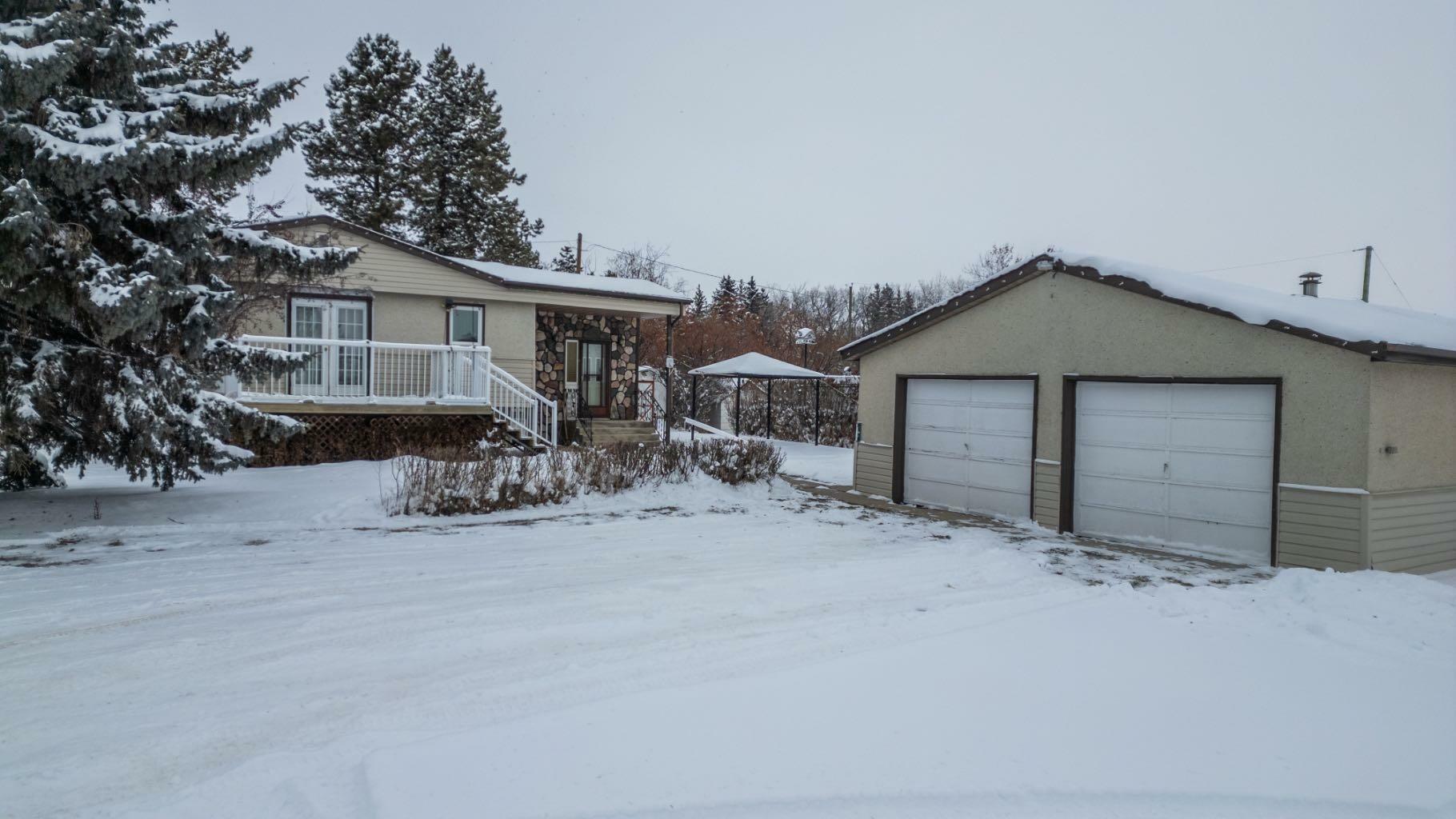 Property Photo: 47159 833 Highway AB T4V 2N1