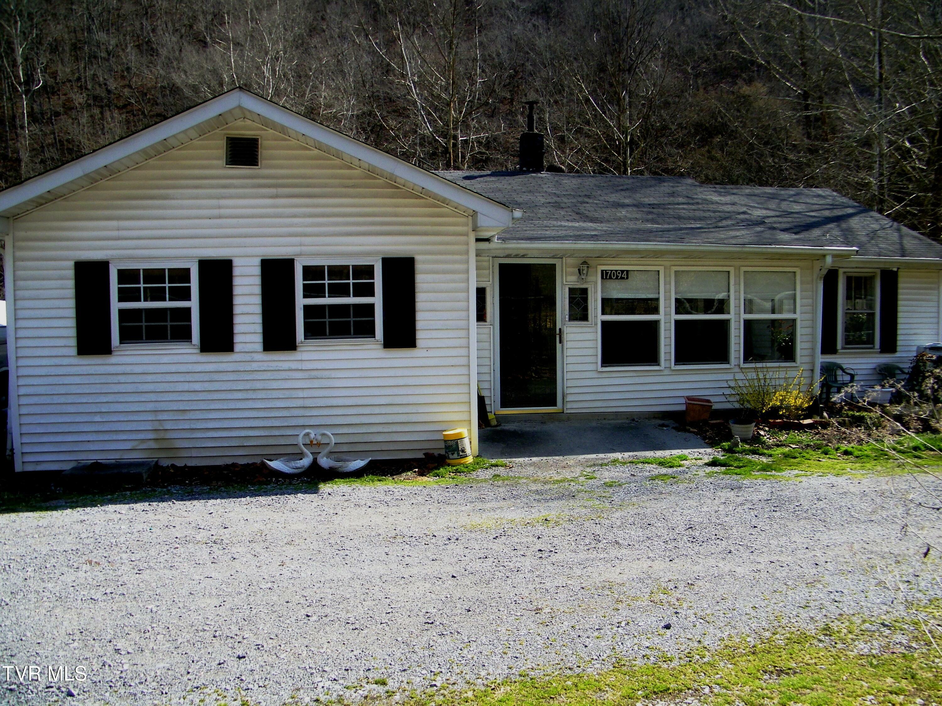 Property Photo: 17094 US Highway 23 VA 24244