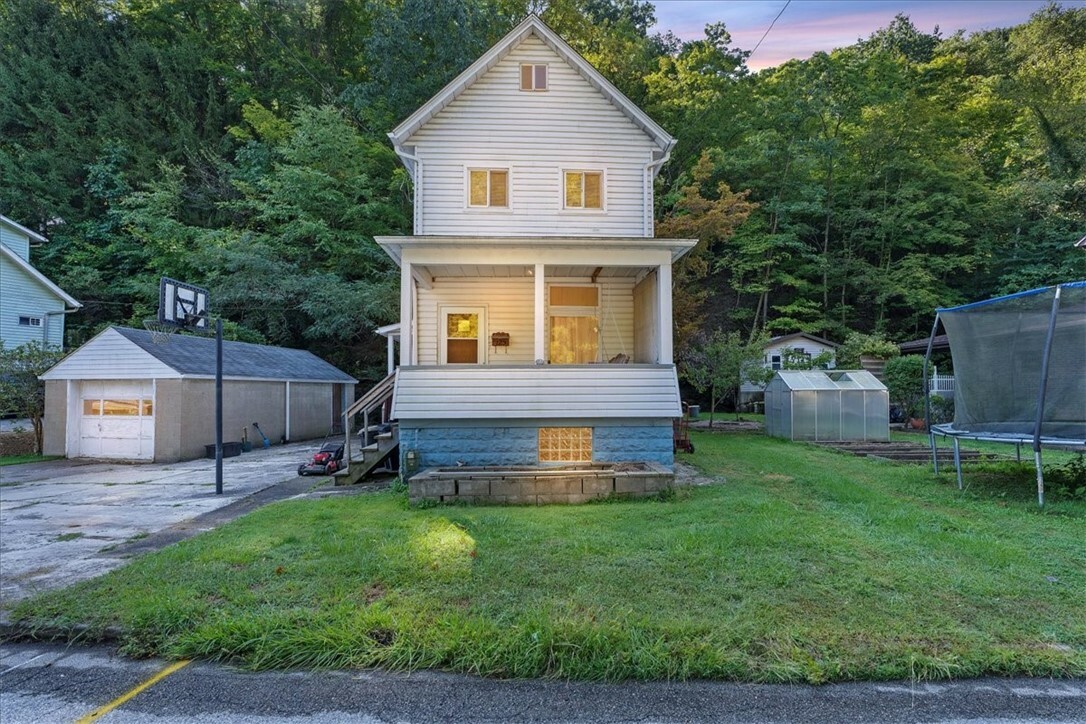 Property Photo:  125 Clarks Pike  PA 15030 