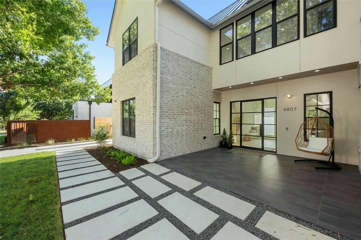 Property Photo: 4807 Placid Place TX 78731