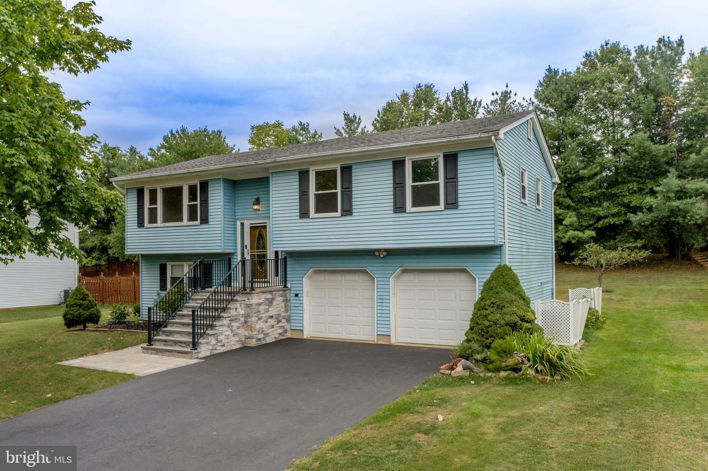 Property Photo:  8 Sheffield Station Road  NJ 08822 