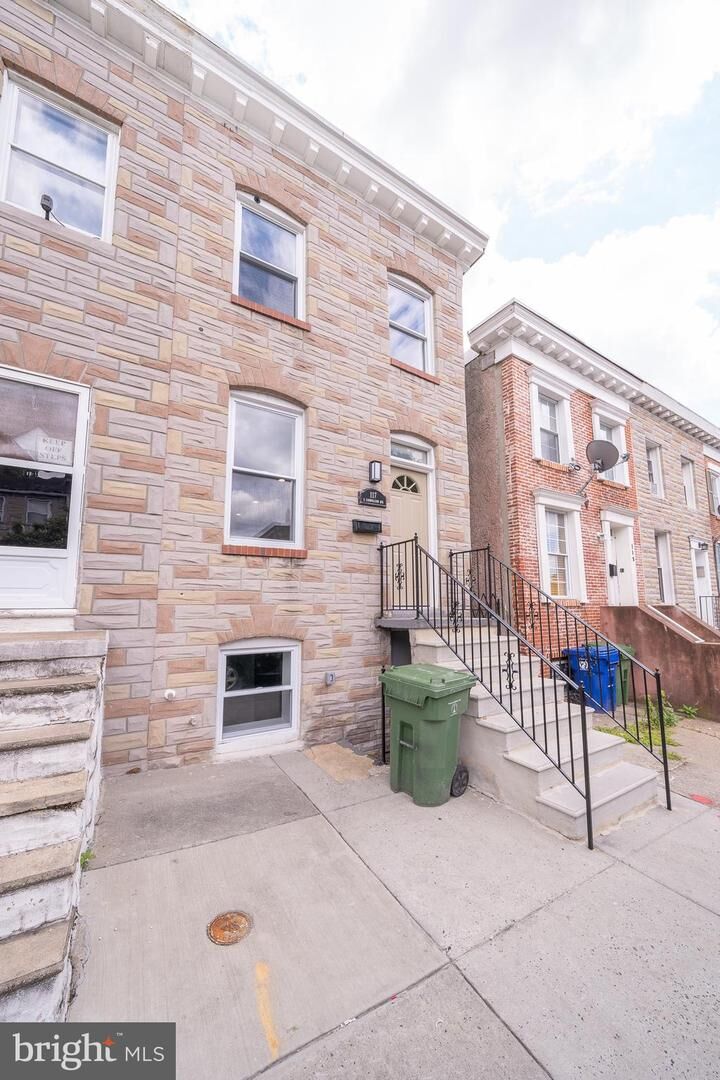 Property Photo:  117 S Carrollton Avenue  MD 21223 