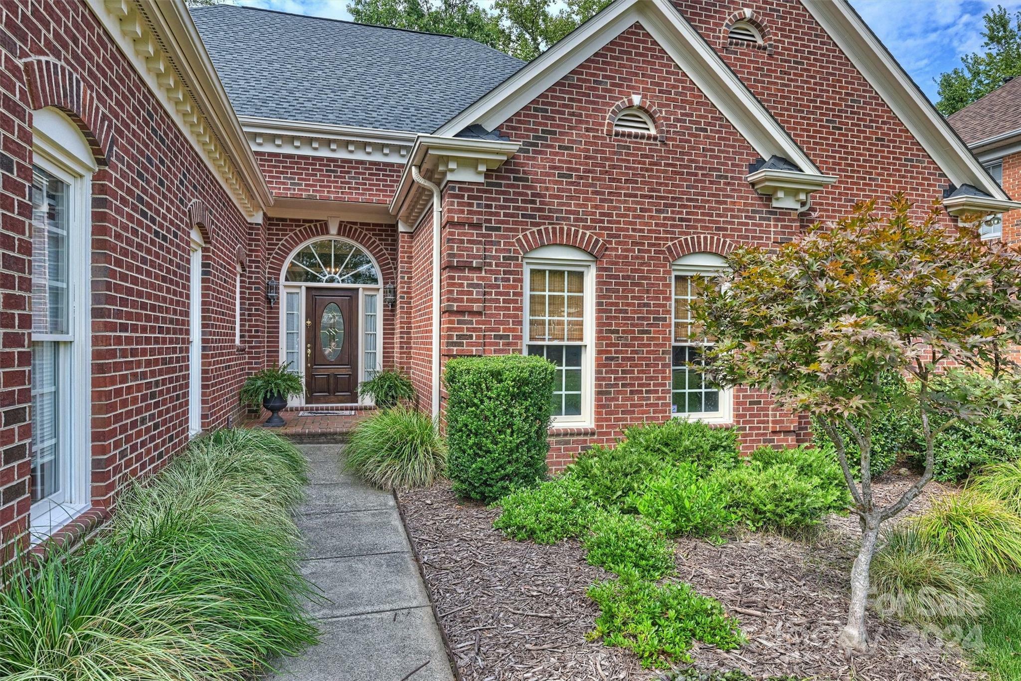 Property Photo:  6726 Thornton Oaks Court  NC 28270 