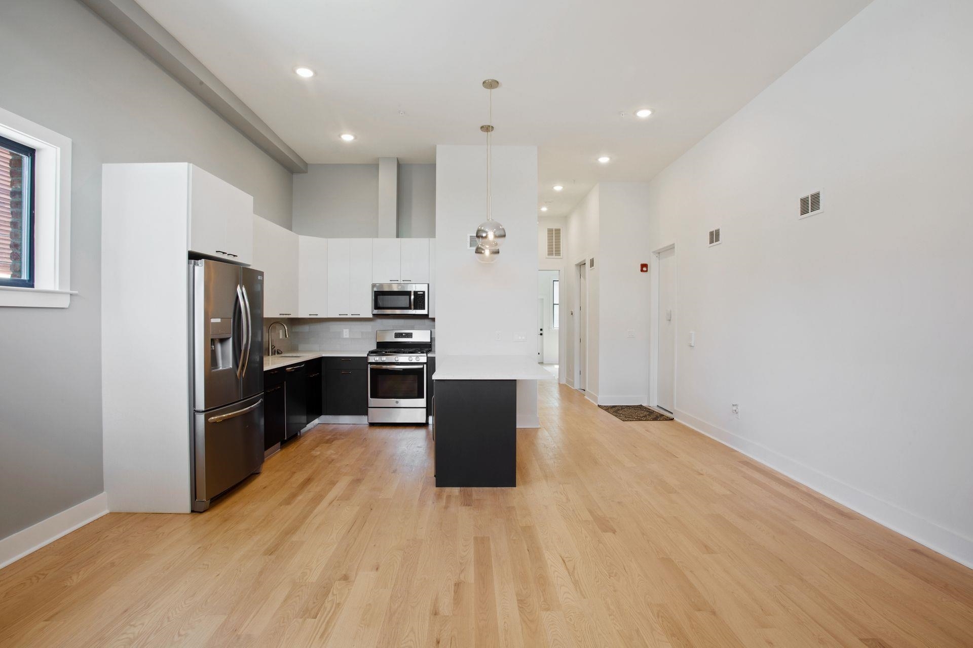 Property Photo:  942 Summit Ave 1  NJ 07307 