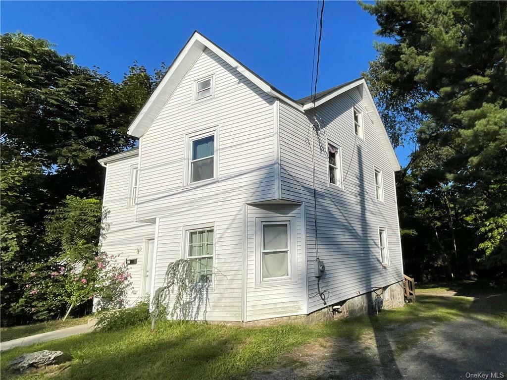 Property Photo:  47 Valley Avenue  NY 12586 