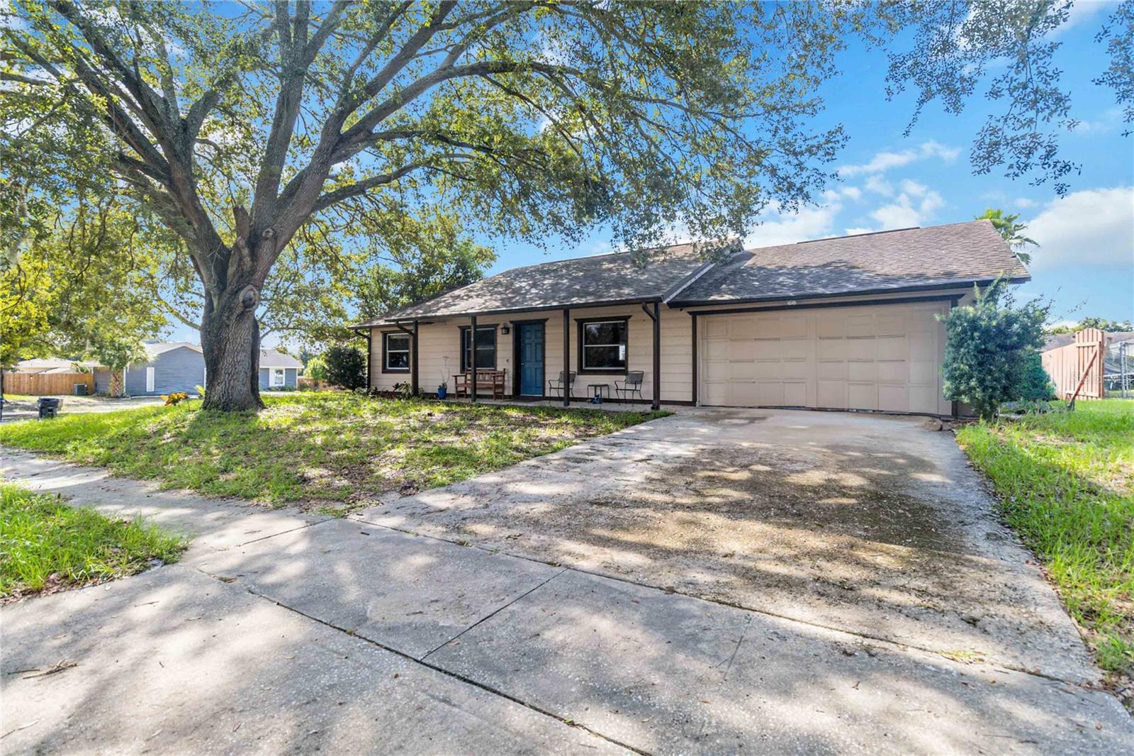 Property Photo:  6314 Undine Way  FL 32818 