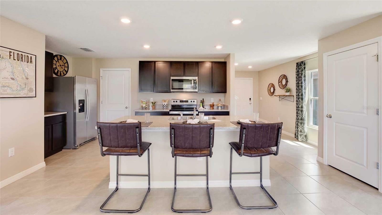 Property Photo: 24520 NW 11th Place FL 32669