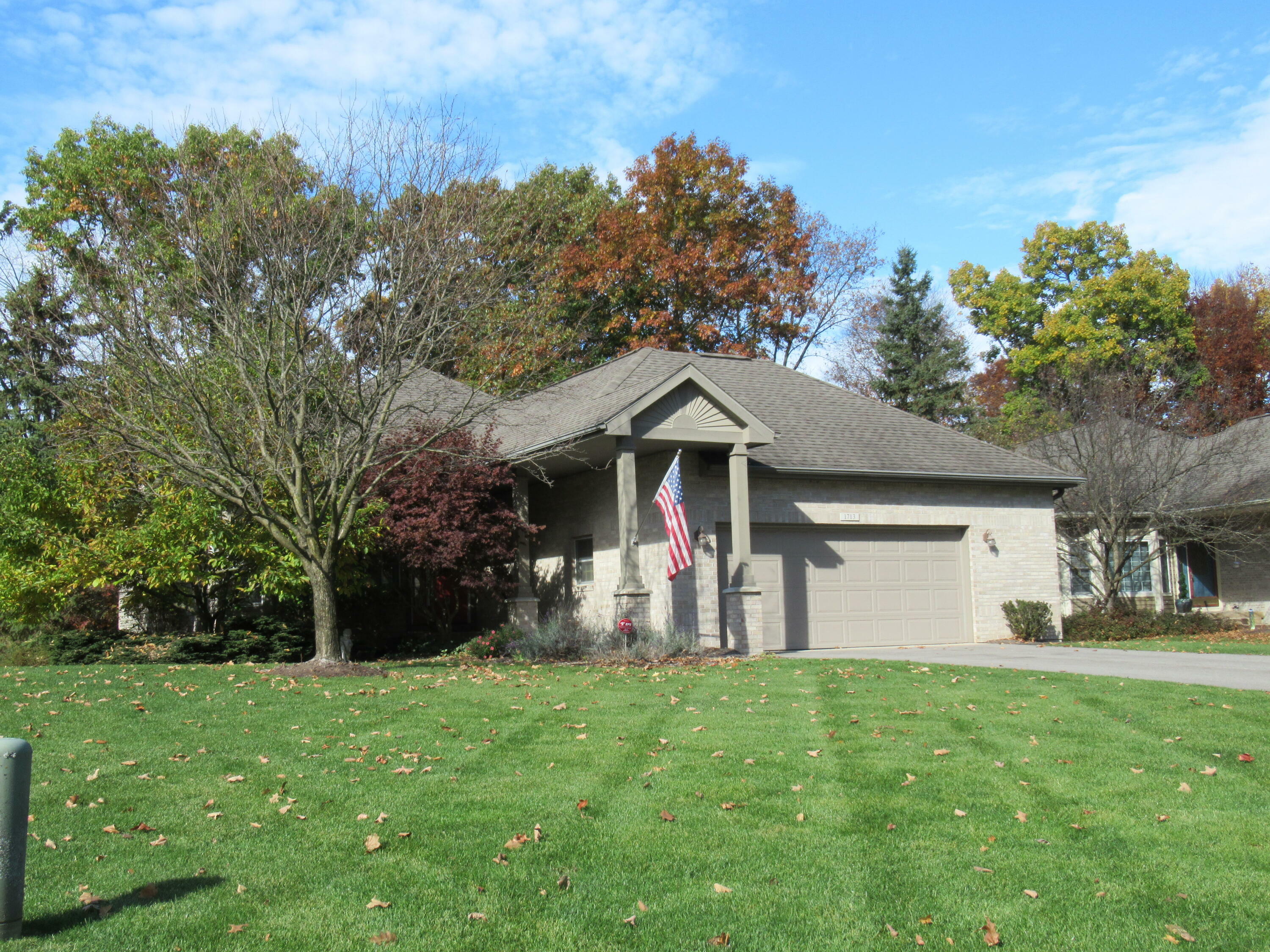 Property Photo:  1713 Clear Creek Court NE  MI 49505 