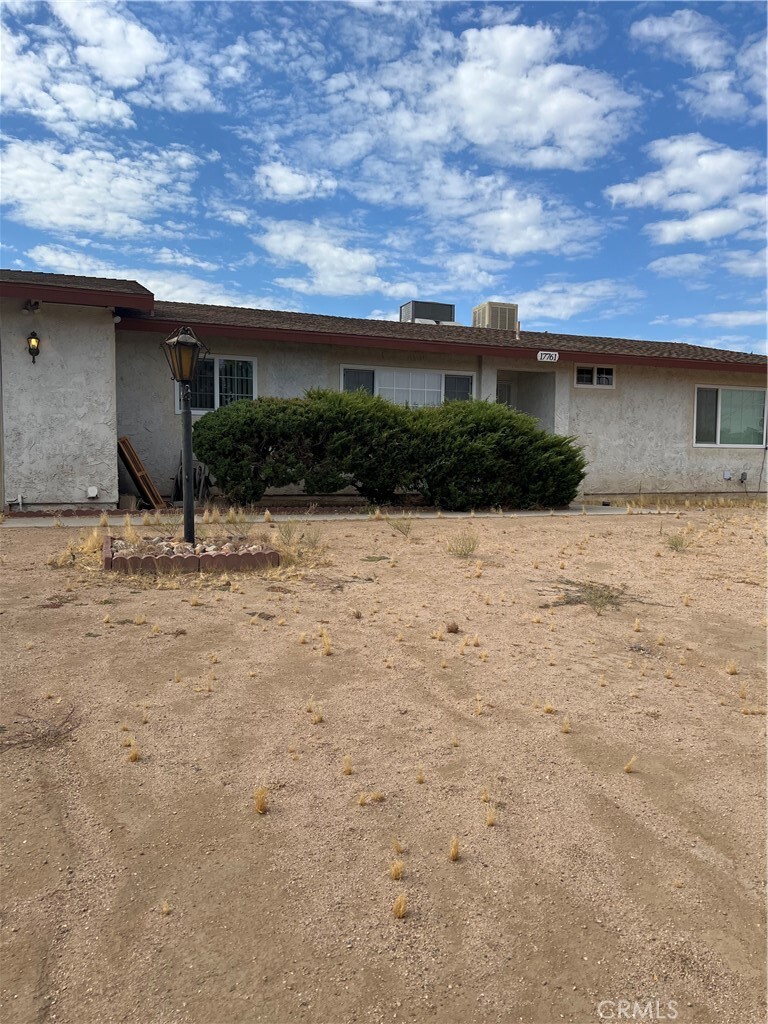 Property Photo: 17761 Juniper Street CA 92345
