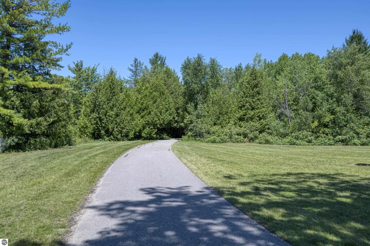 1554 Simsbury Street 2  Traverse City MI 49686 photo