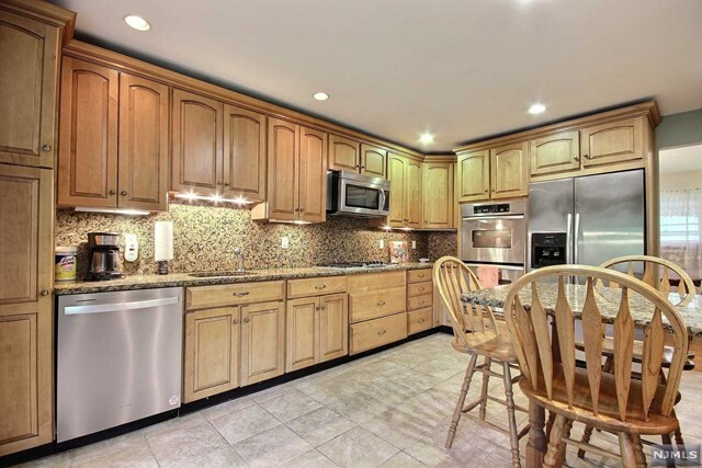 Property Photo:  560 Bernita Drive  NJ 07675 