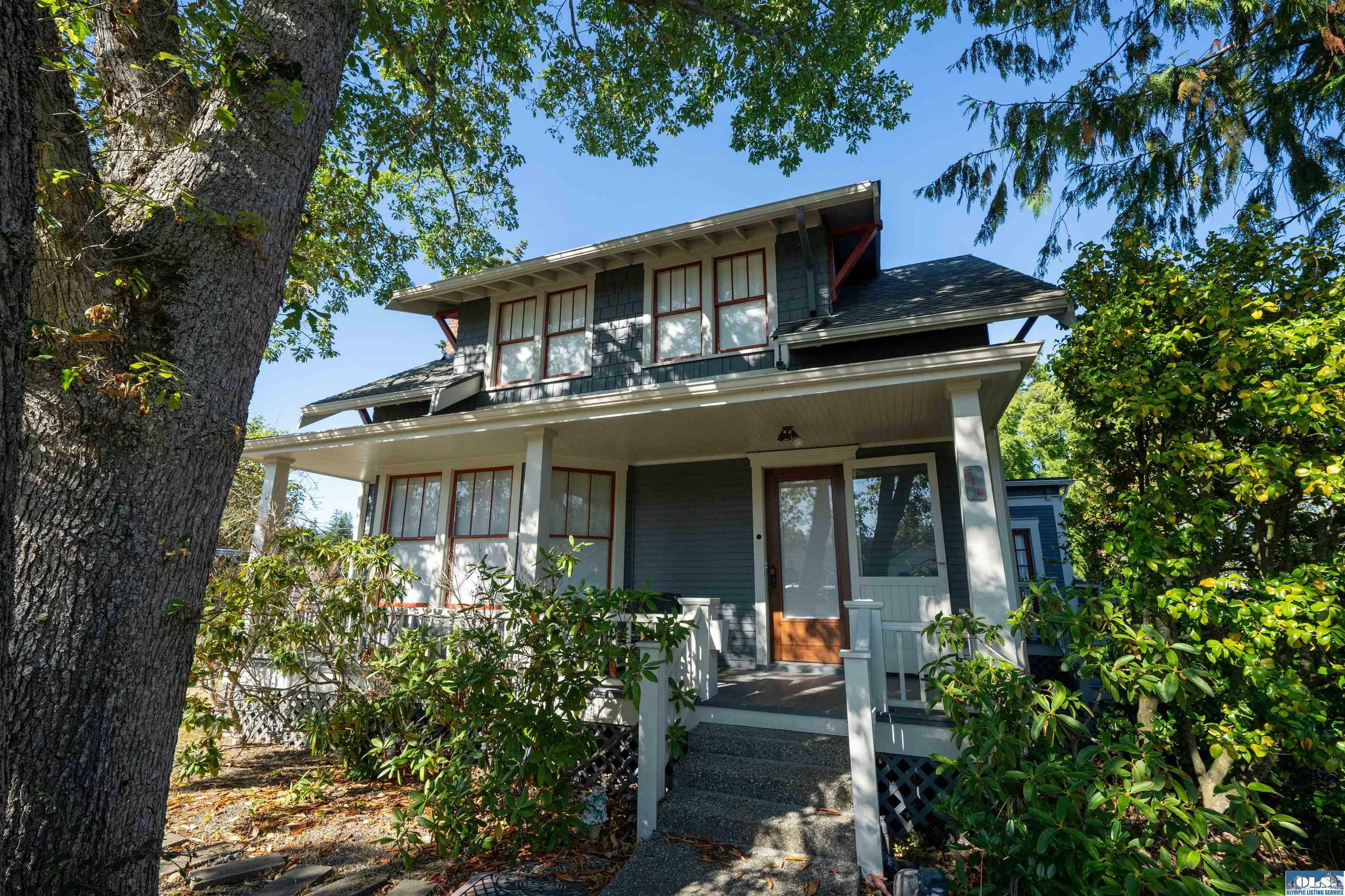 Property Photo:  519 W 12th Street  WA 98362 