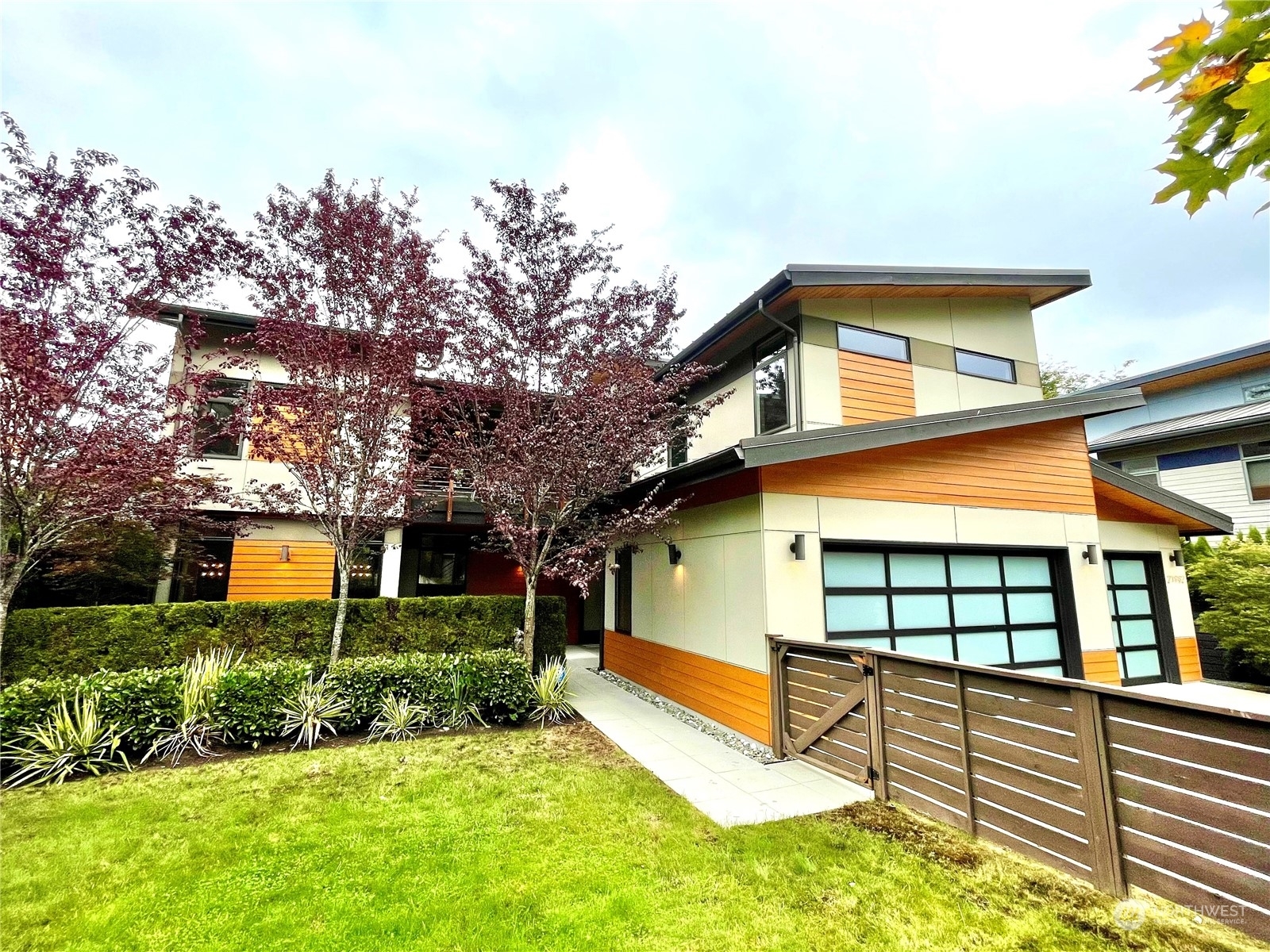 Property Photo:  21982 SE 31st Court  WA 98075 