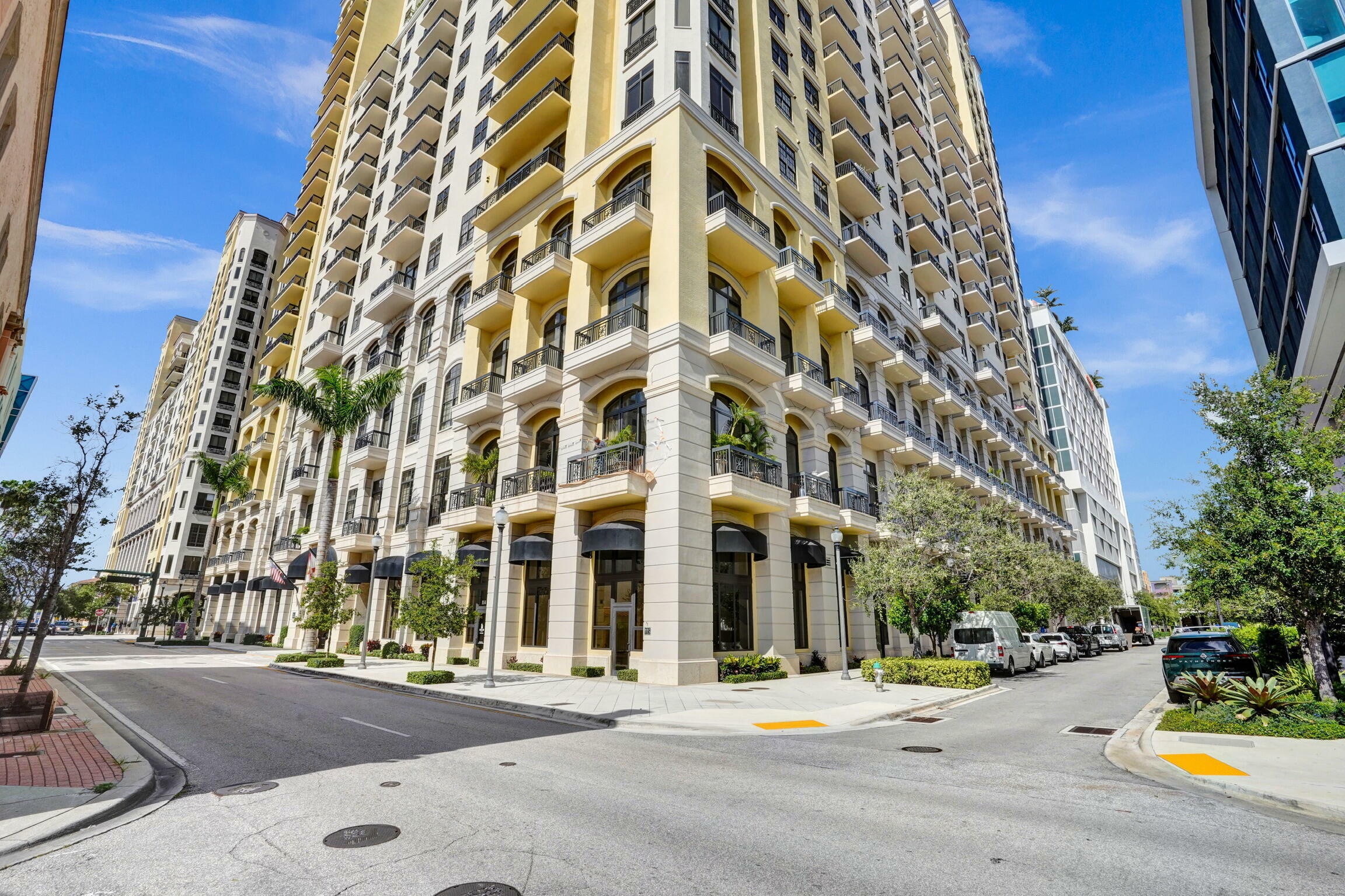 Property Photo:  701 S Olive Avenue 1502  FL 33401 