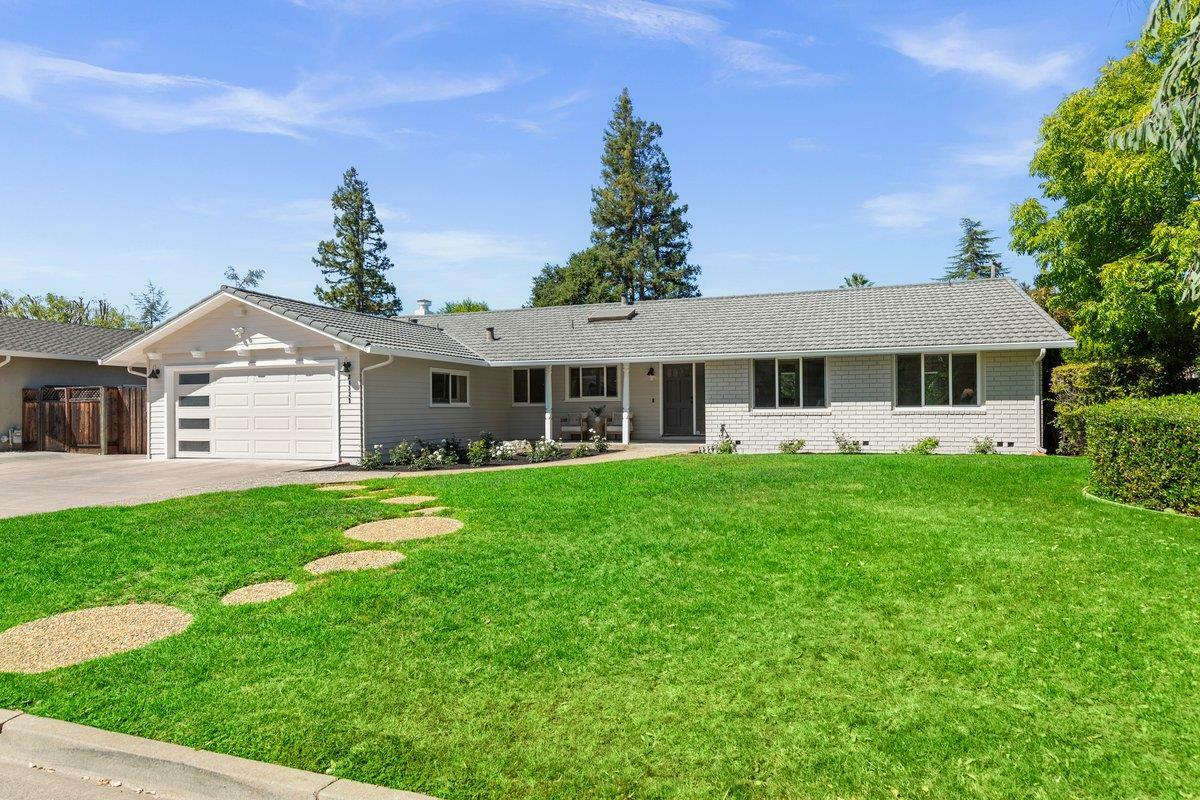 Property Photo: 20329 Knollwood Drive CA 95070