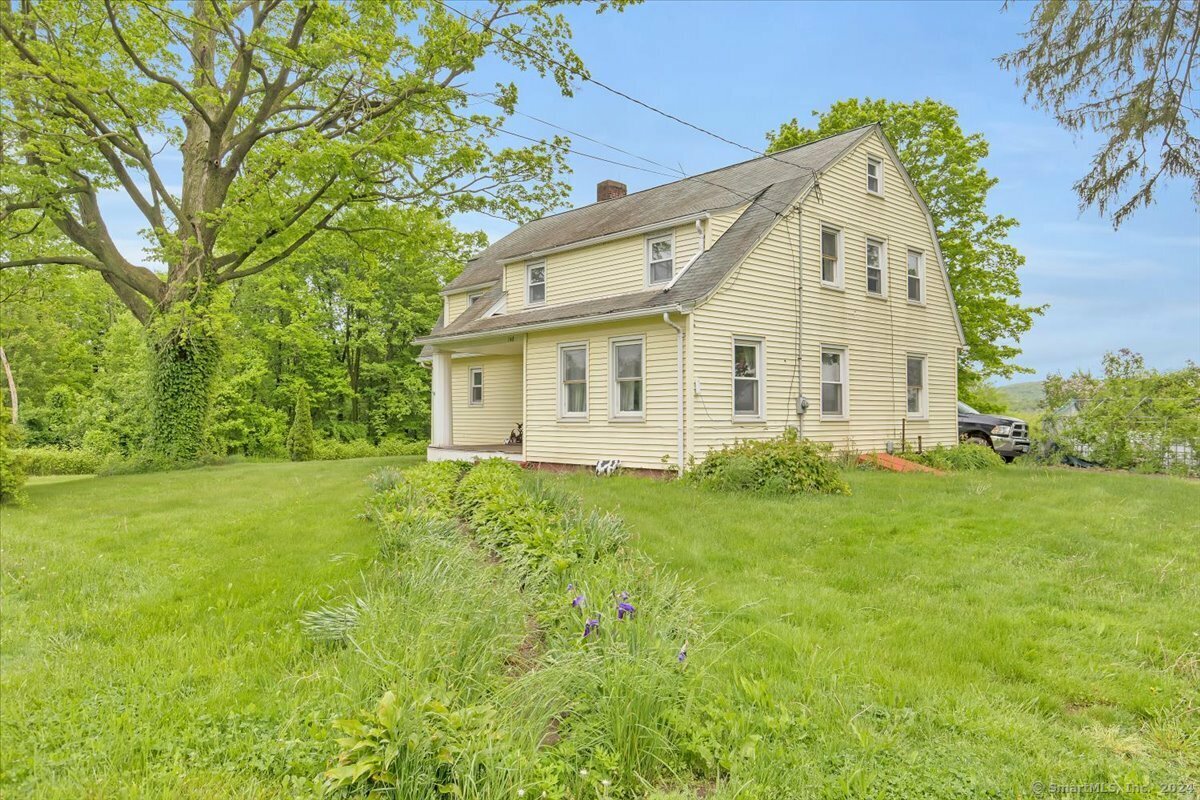 Property Photo:  153 Wallingford Road  CT 06422 