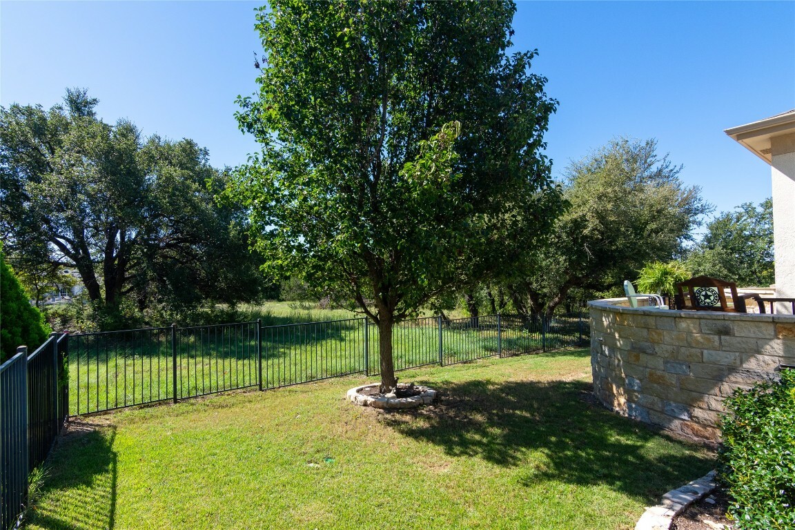 Property Photo: 411 Palmetto Drive TX 78633
