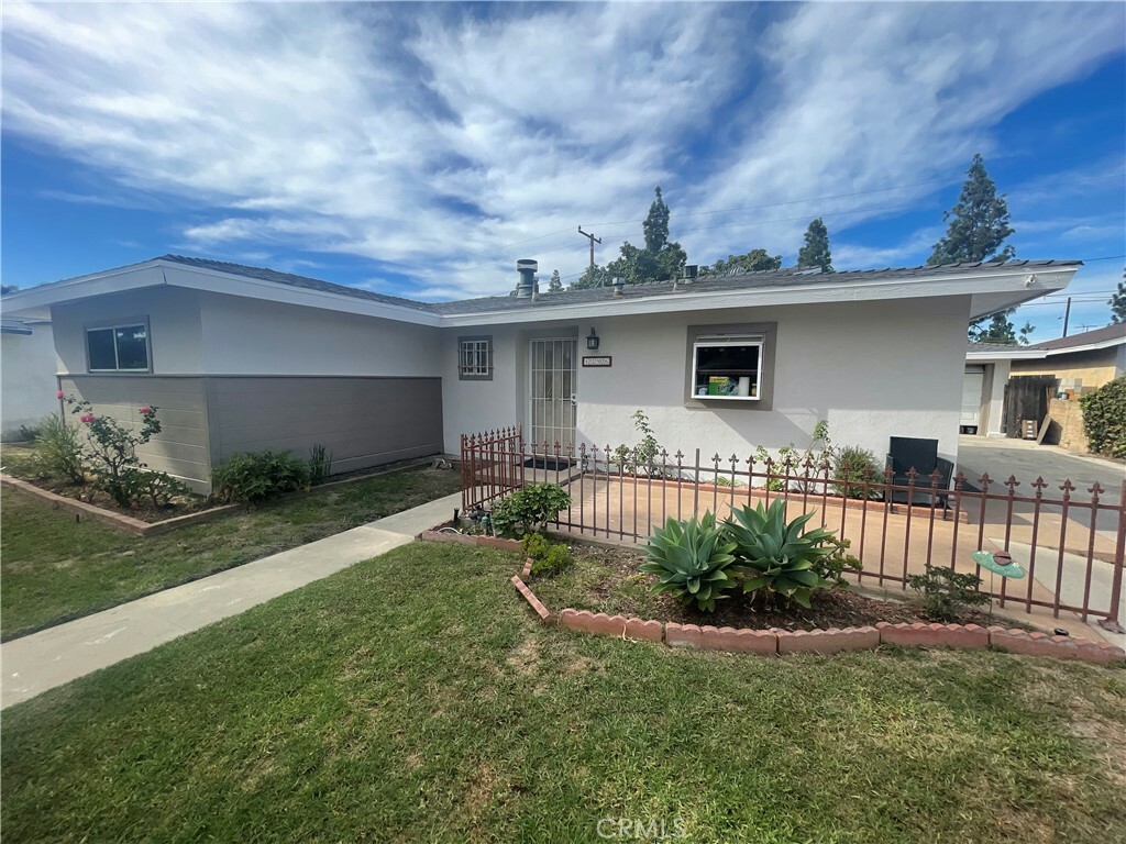 1206 S Karen Avenue  Santa Ana CA 92704 photo