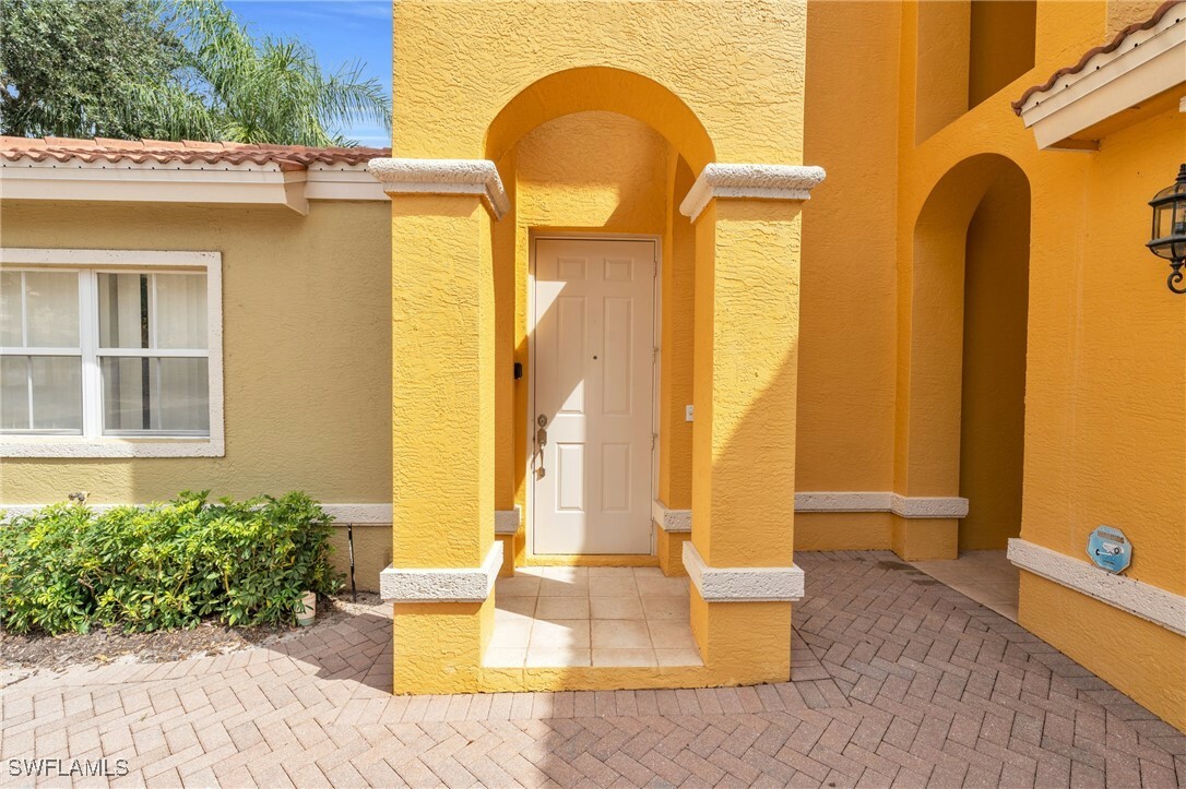 Property Photo:  12040 Lucca Street 201  FL 33966 