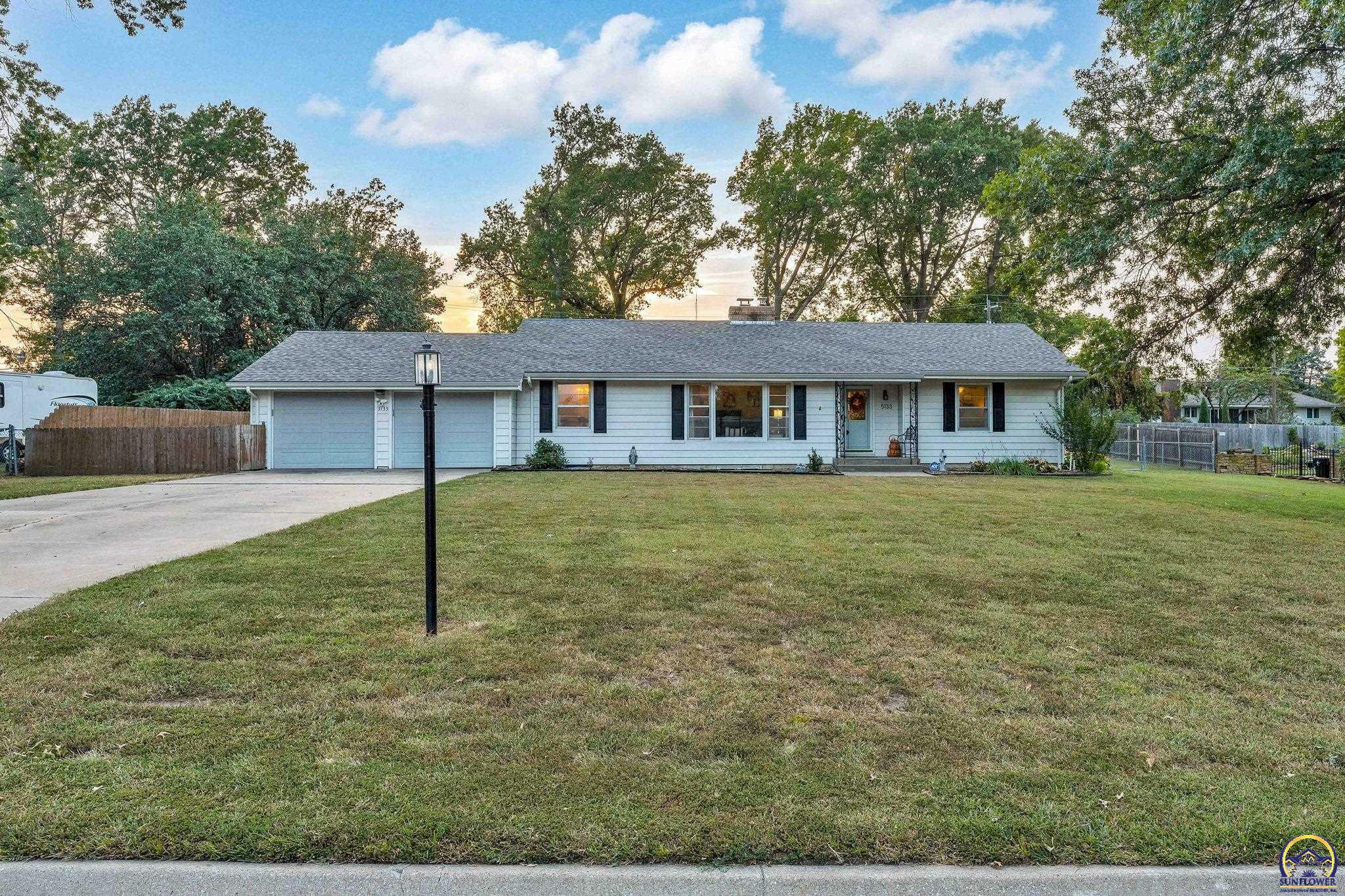 Property Photo:  5133 SW Brentwood Rd  KS 66606 