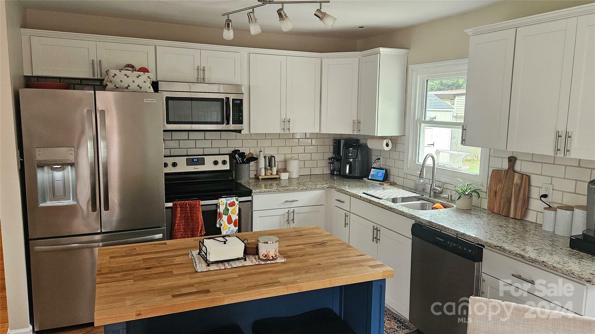 Property Photo:  505 Durham Road  NC 28164 