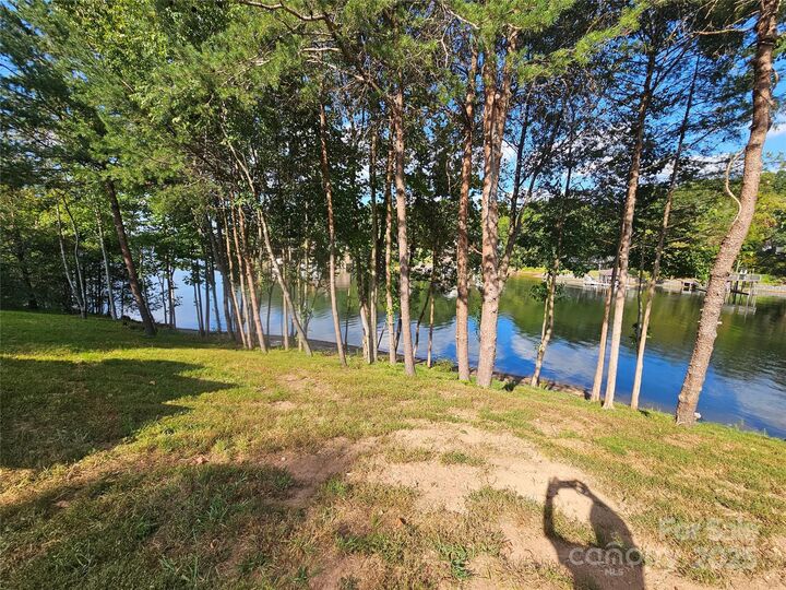 Property Photo:  6428 Huntington Lane  NC 28613 