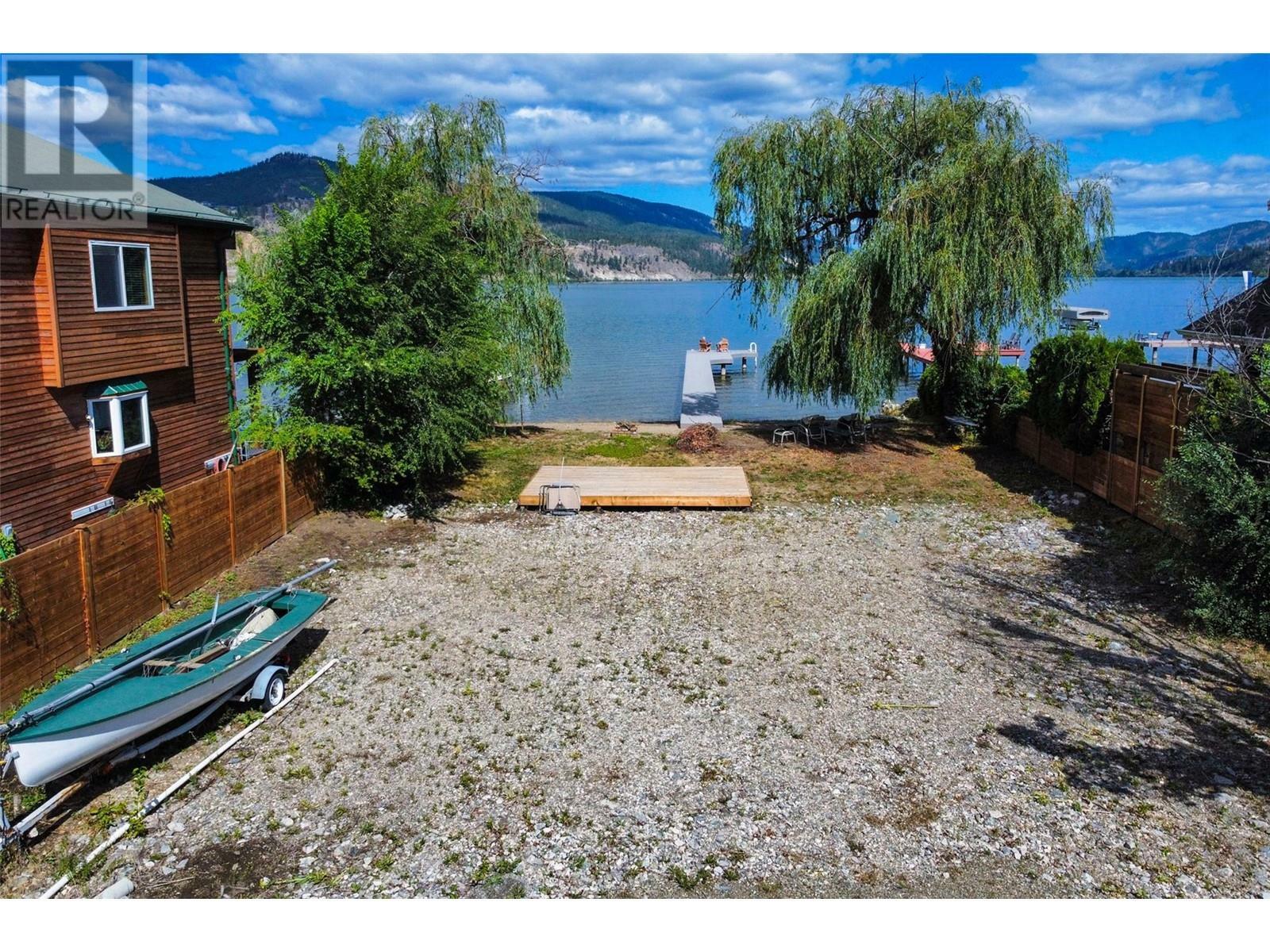 Property Photo:  3242 Clement Road  BC V4V 1X7 