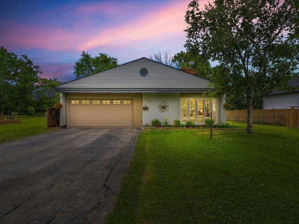 Property Photo: 544 Crescent Road ON L2A 4P8
