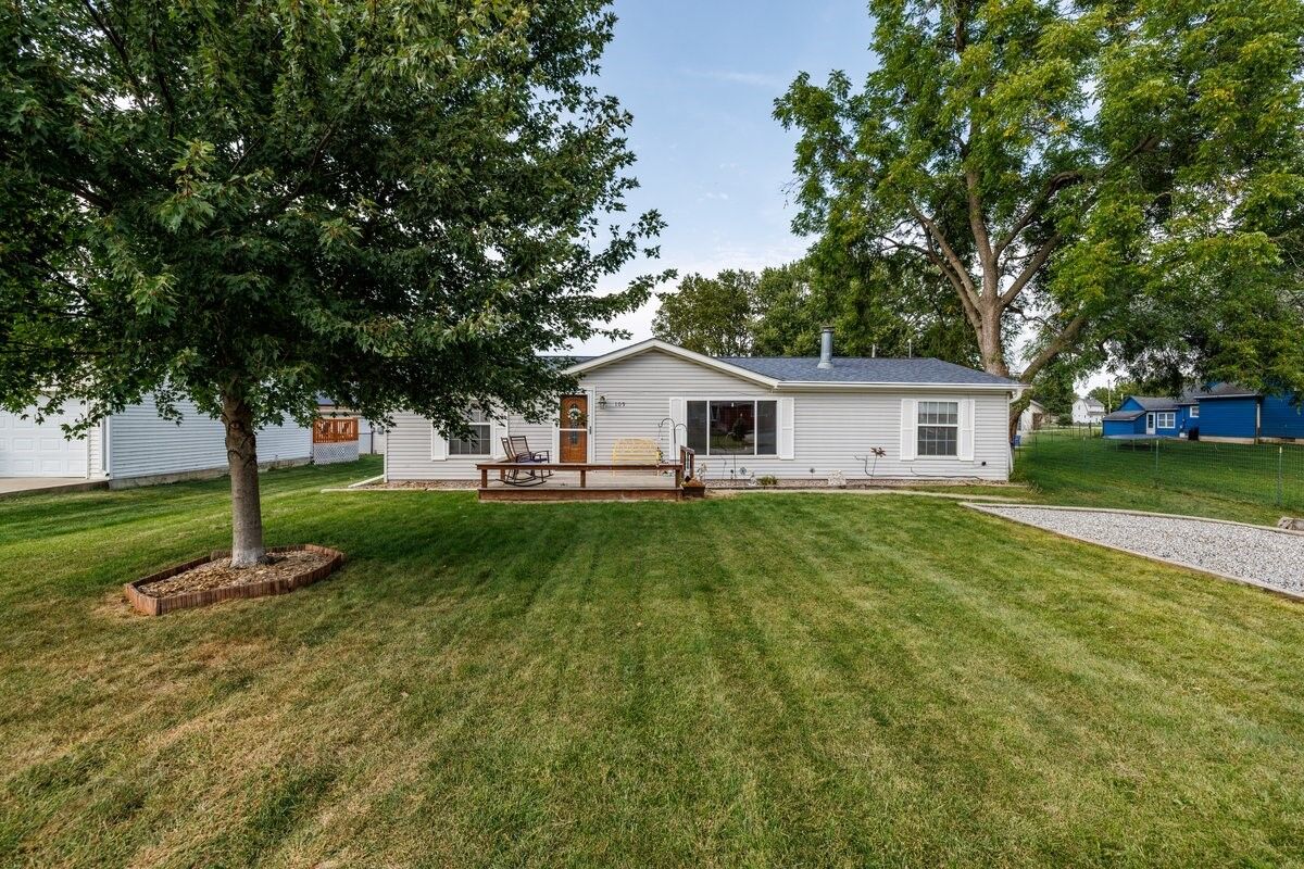 Property Photo:  109 Main Street  IA 50261 