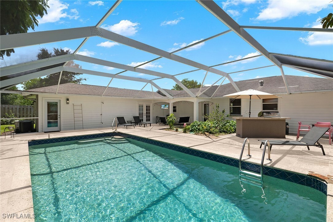 Property Photo:  1109 N Alhambra Circle  FL 34103 