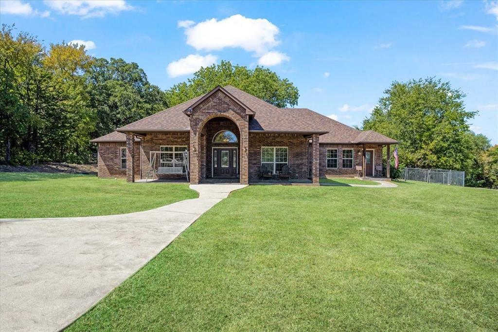 Property Photo:  1557 Pearce Drive  TX 75076 