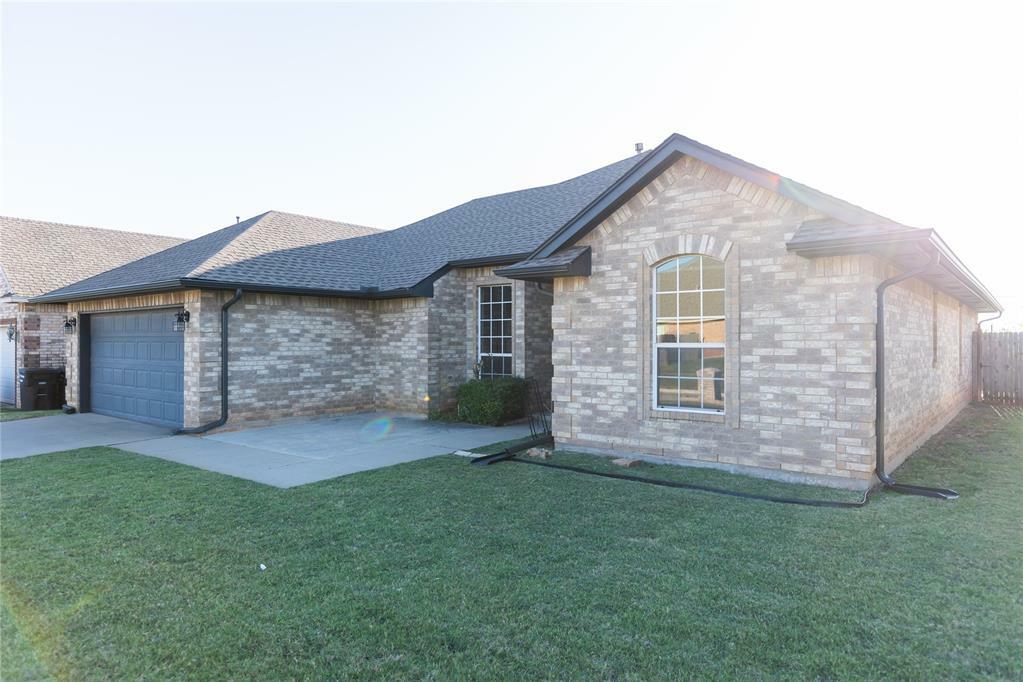 Property Photo:  605 Kelsi Drive  OK 73160 