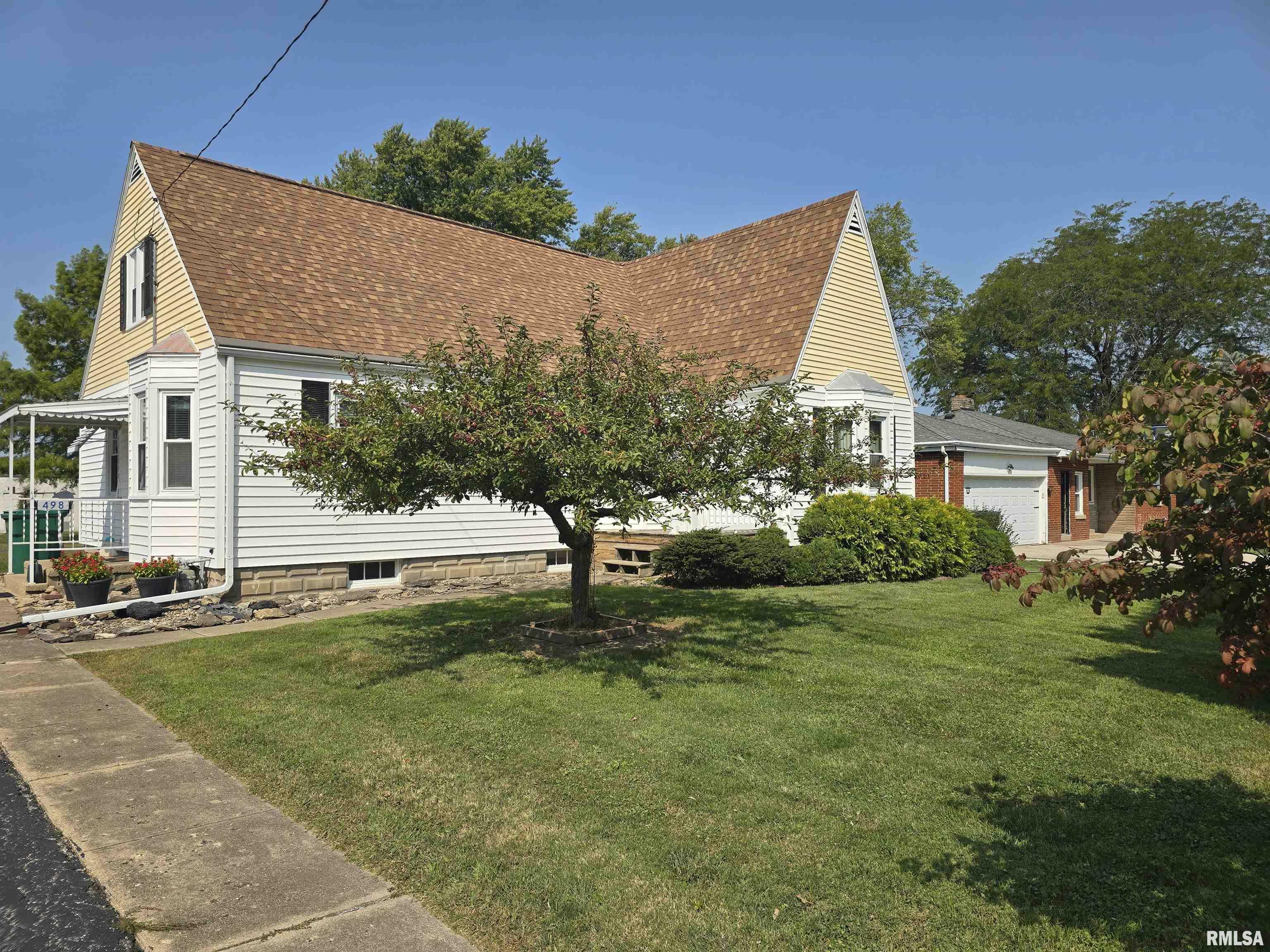 Property Photo:  498 Main Street  IL 61531 