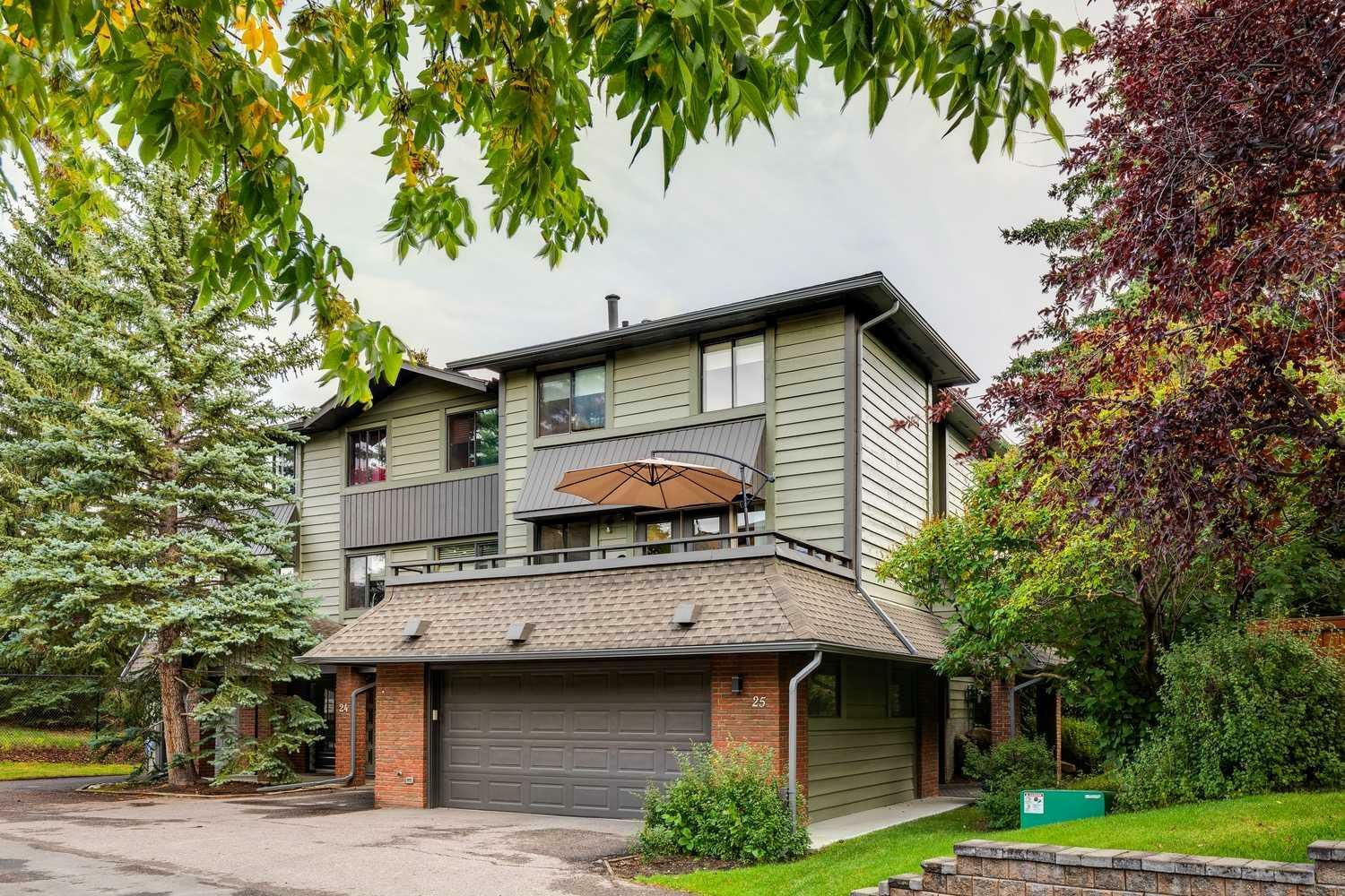 Photo de la propriété:  10030 Oakmoor Way SW 25  AB T2V 4S8 