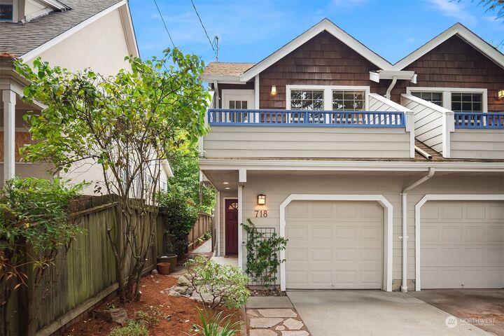 Property Photo:  718 24th Avenue S  WA 98144 