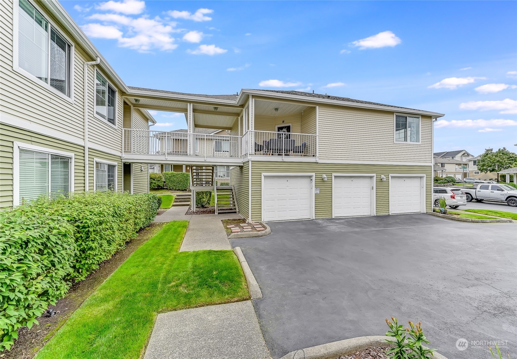 Property Photo:  6014 Lindsay Avenue SE F11  WA 98092 