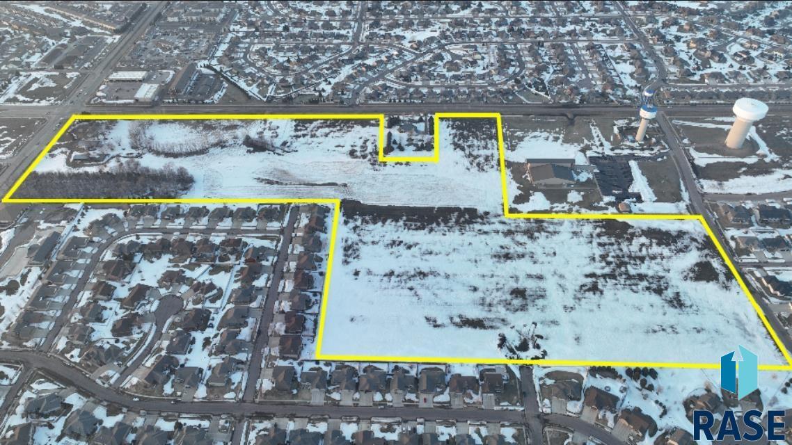 Property Photo: 27002 S Louise Ave SD 57108-8114