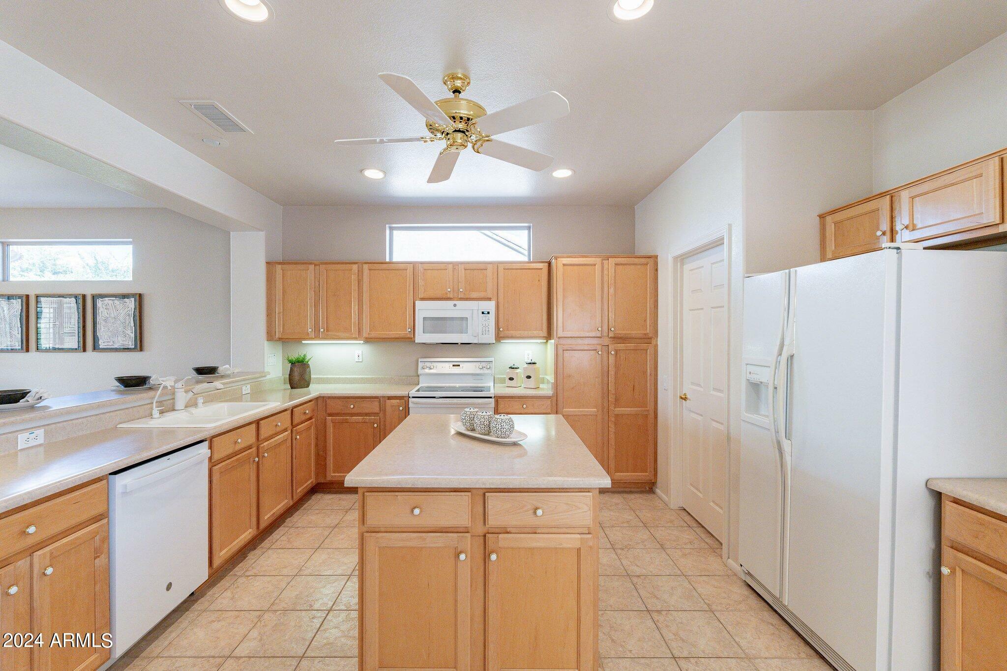 Property Photo:  22637 N Hermosillo Drive  AZ 85375 